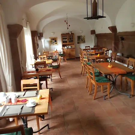 Alter Winzerhof 3 Sterne Superior וויסנהאים אם ברג