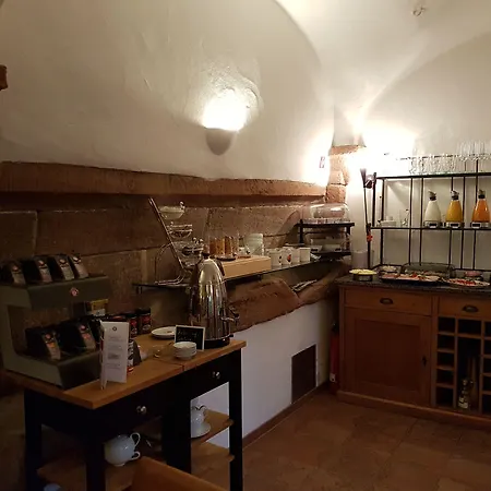 Alter Winzerhof E.k. 3*