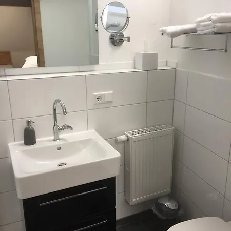 Alter Winzerhof E.k. 게스트하우스