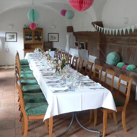 Guest house Alter Winzerhof E.k. 3*