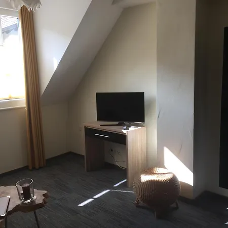 Alter Winzerhof 3 Sterne Superior בית הארחה