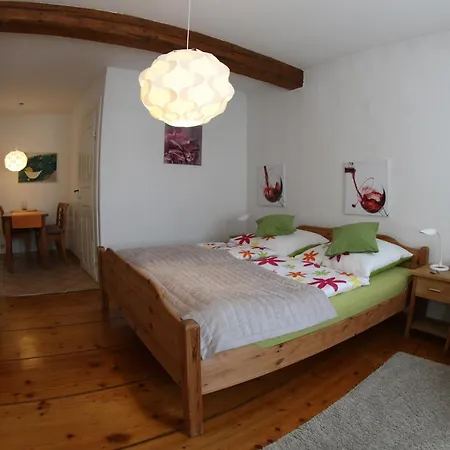 Alter Winzerhof E.k. 바이젠하임 암 베르크