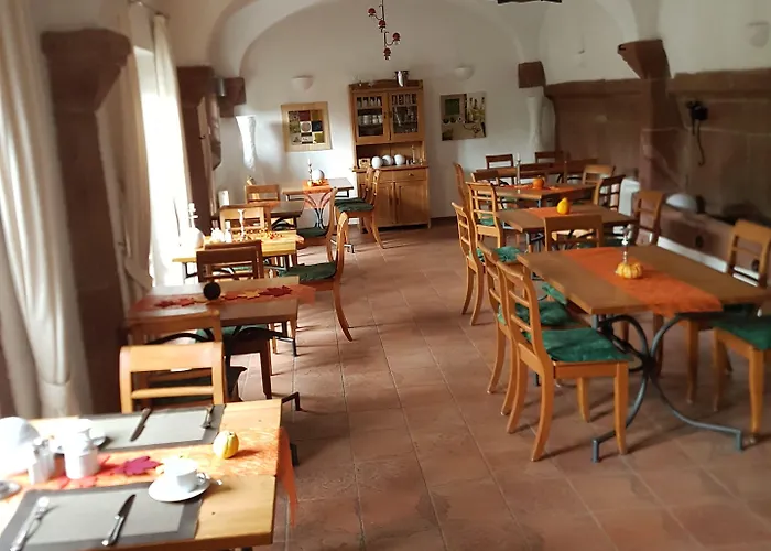 Alter Winzerhof E.k. Weisenheim am Berg